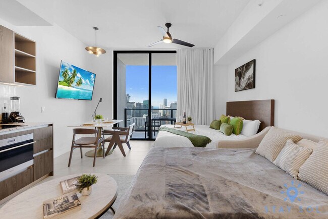 Photo - 601 NE 1st Ave Unidad ID1261200P