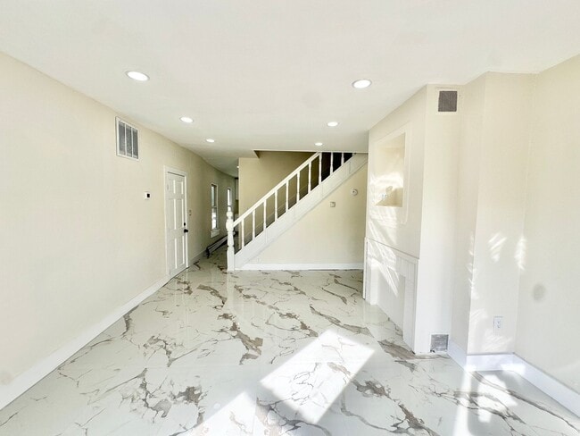 Photo - 155 Leesville Rd