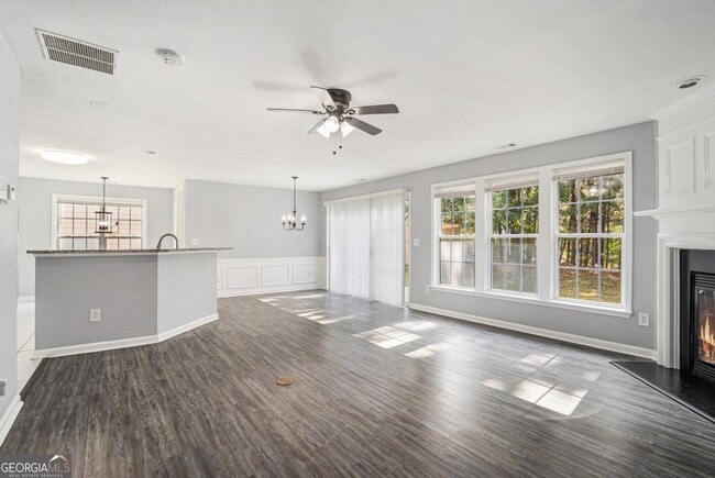 Photo - 3289 Saville St SW