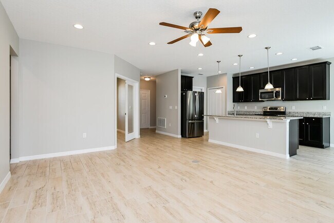 Photo - 201 Albany Dr