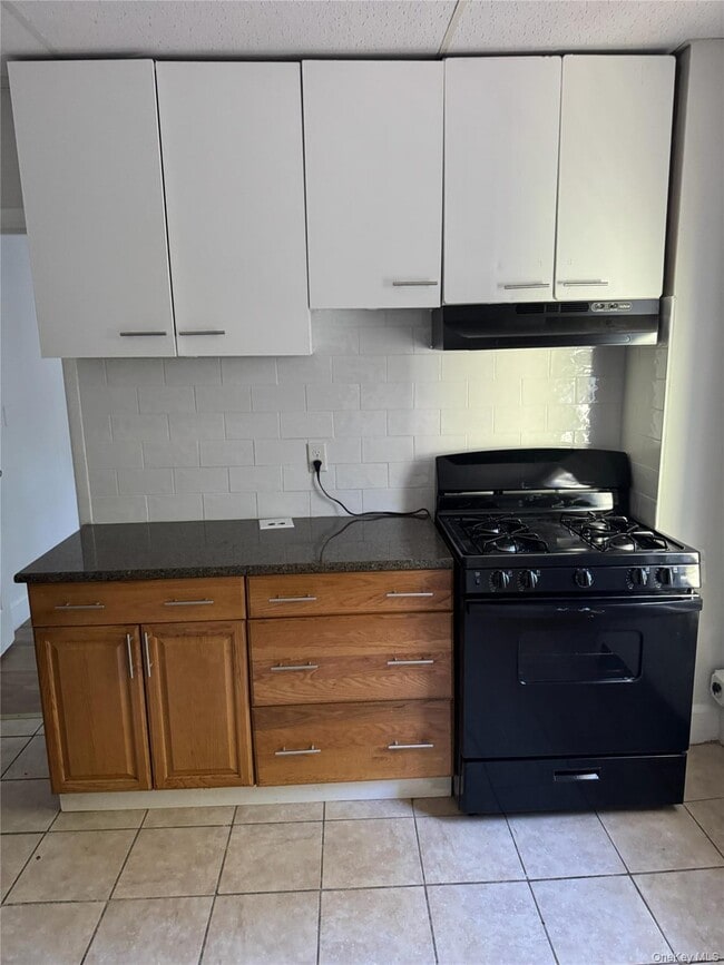 Photo - 141 Voss Ave