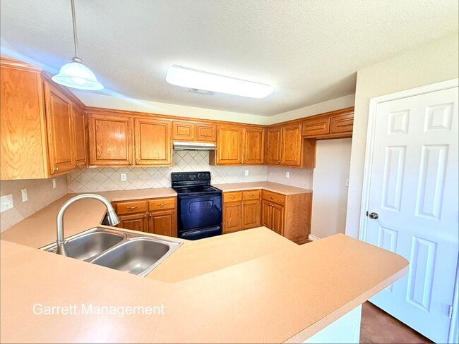 Photo - Brick 3/2 home with office in West Lampasas