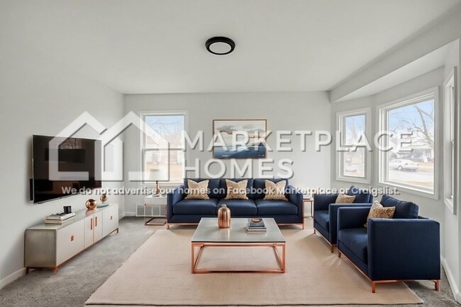 Photo - 19818 Fenmore St