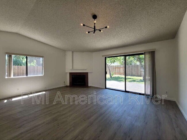 Photo - 7396 Marani Way