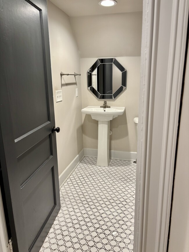 Photo - 200 1st Ave Unit Apt B