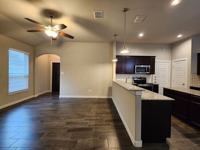 Photo - 3/2/2 Duplex Close to Creekside Shopping and Entertainment!  /Stainless Appliances/ Fridge / CISD