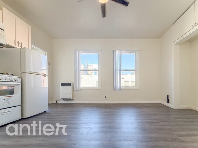 Photo - 717 S Carondelet St Unit 308