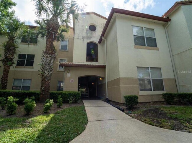 Building Photo - 829 Camargo Way Unit 108
