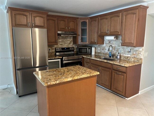 Photo - 149 Westbury E Unit 149