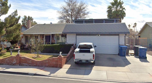 Building Photo - 6401 Hummingbird Ln Rental
