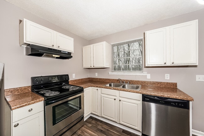 Photo - 1333 Turf Dr