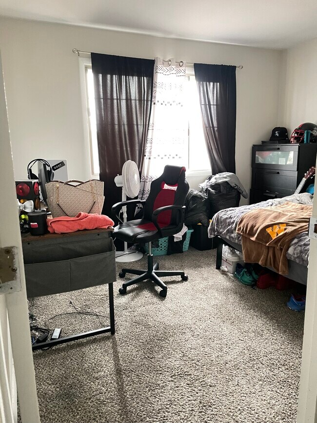 Photo - 961 High Meadow Dr