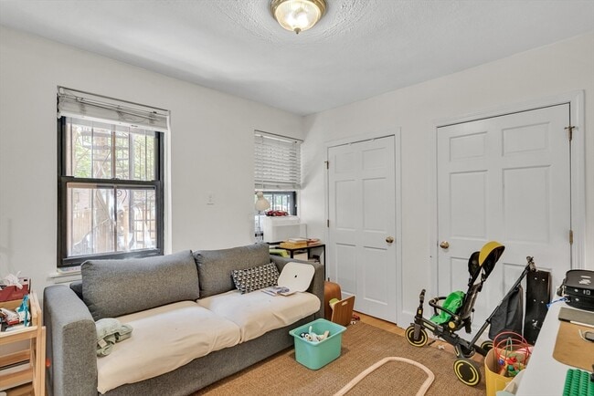 Photo - 8 Milford St Unit 1