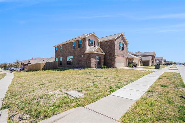 Photo - 921 Primrose Dr