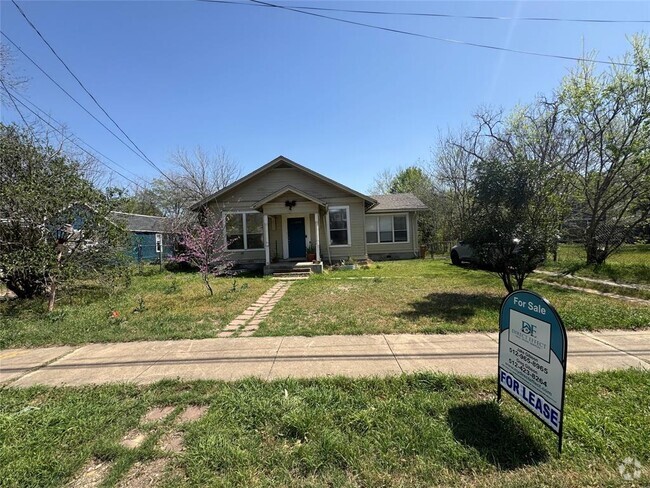 Building Photo - 1129 Saucedo St Rental