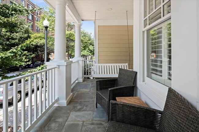 Photo - 2863 11th St N