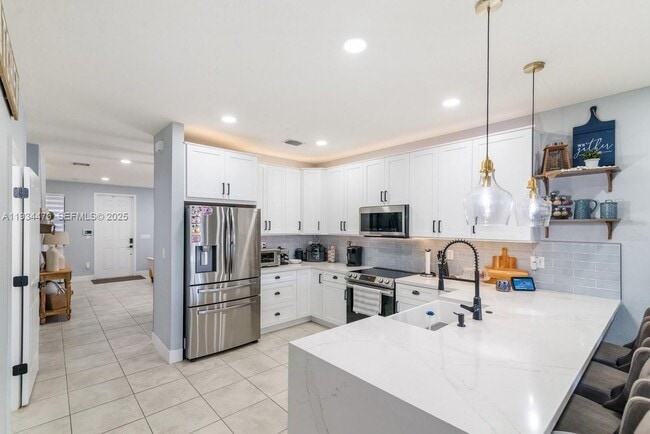 Photo - 2417 NE 2nd Dr