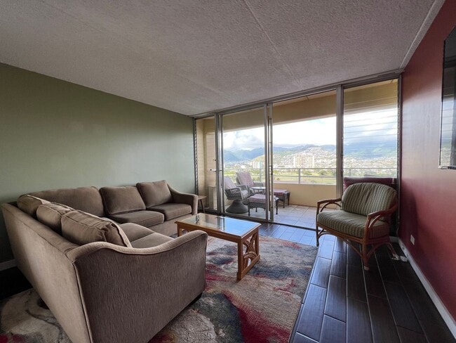 Photo - 2BD/2BA/2PKG. Furnished, Waikiki, Views, B...