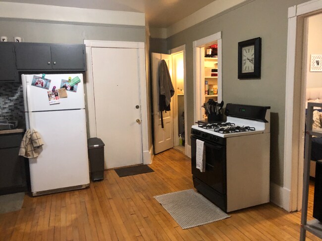 Photo - 2816 N Fratney St Unit 2