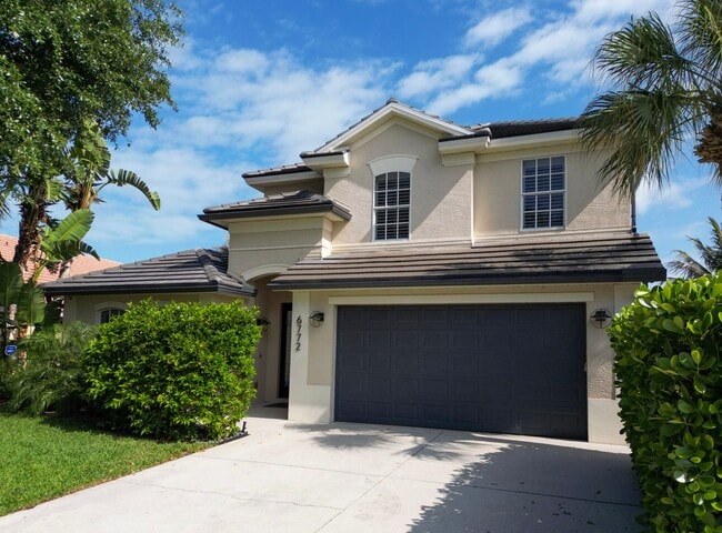 Building Photo - Autumn Woods annual rental in North Naples!