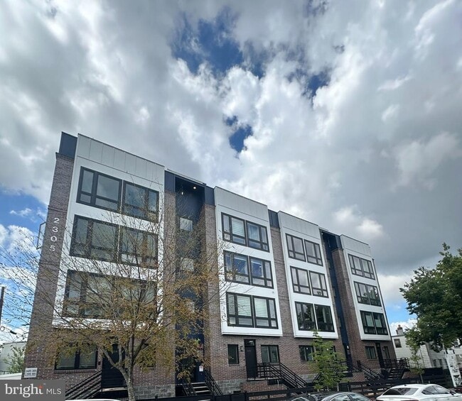 Photo - 2305 Nicholson St SE Unit 203