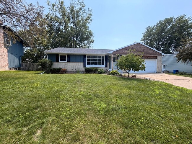 Photo - East Grand Rapids 4 Bedroom home