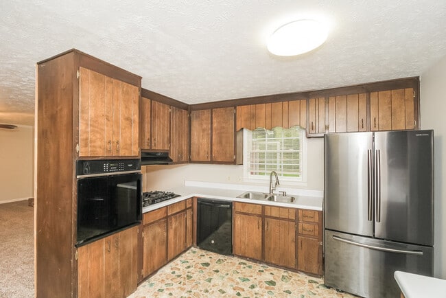 Photo - Fantastic 4bd/2.5ba home! Let yourself in!