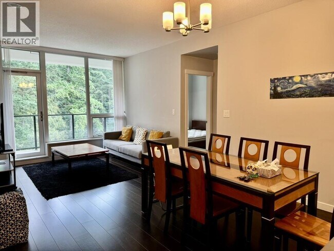 5628 Birney Ave Unit 11xx