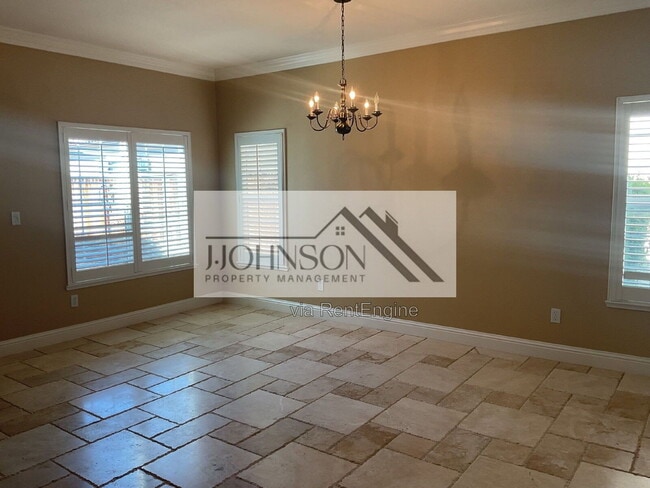 Photo - 2676 Daisy Ln