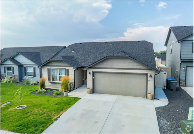 Building Photo - 14510 E Caprio Ave Rental