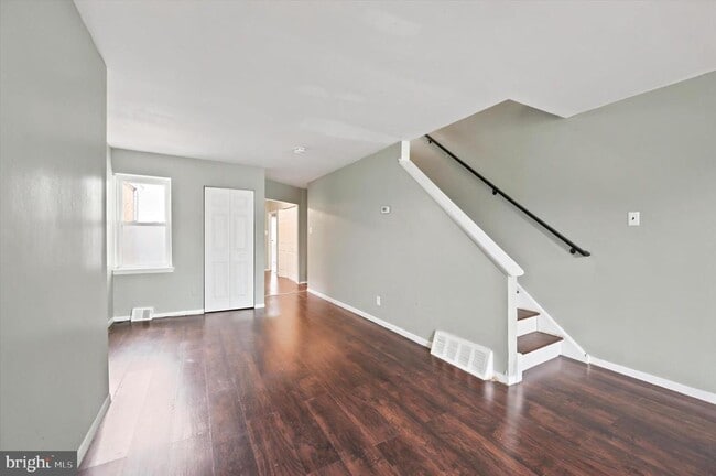 Building Photo - 4815 Fairmount Ave