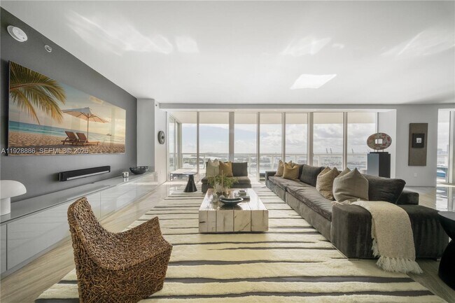 Photo - 450 Alton Rd Unidad 3301