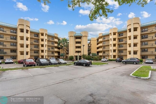 Photo - 6575 W Oakland Park Blvd Condo Unit 406