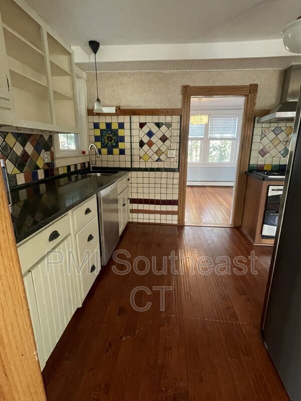 Photo - 26 Academy Ln