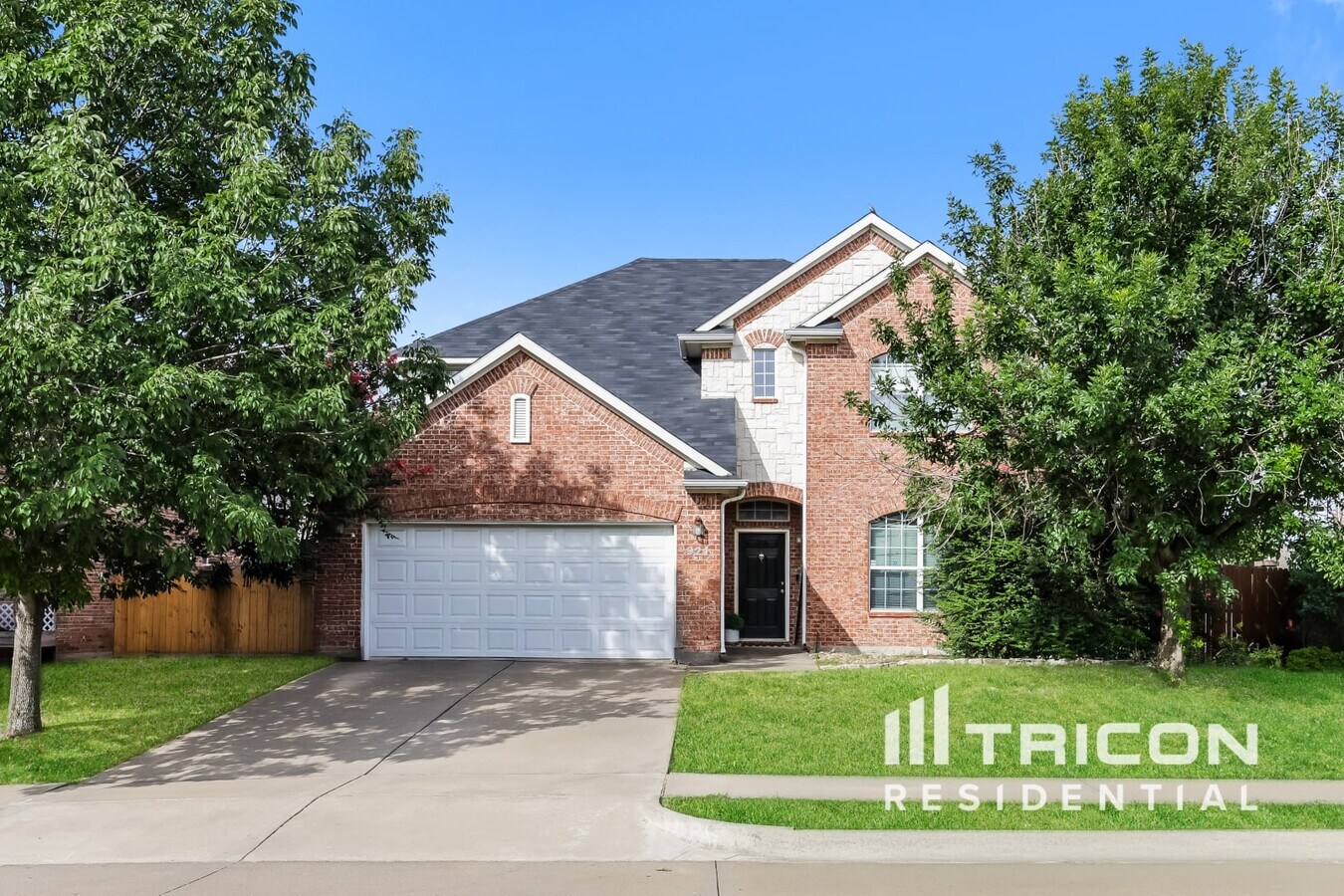 Photo - 921 Redbud Road House