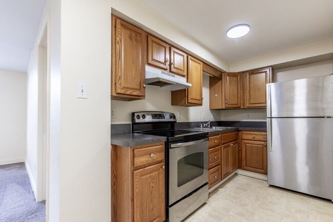 Photo - 182 W Warrington Ave Unit Apt 1