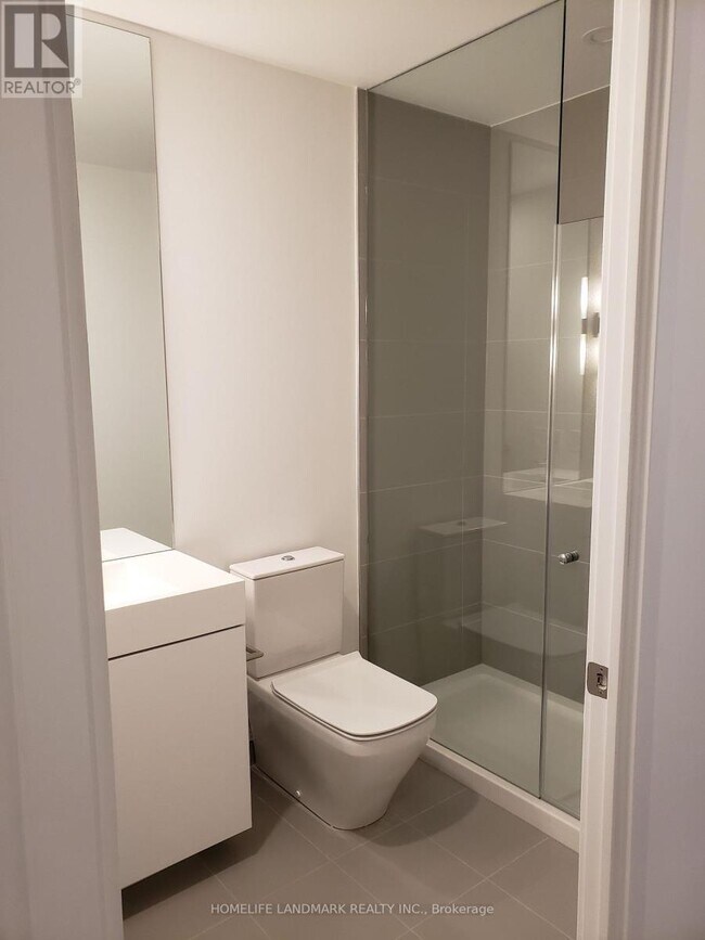 Photo - 33 Helendale Ave Unité 420