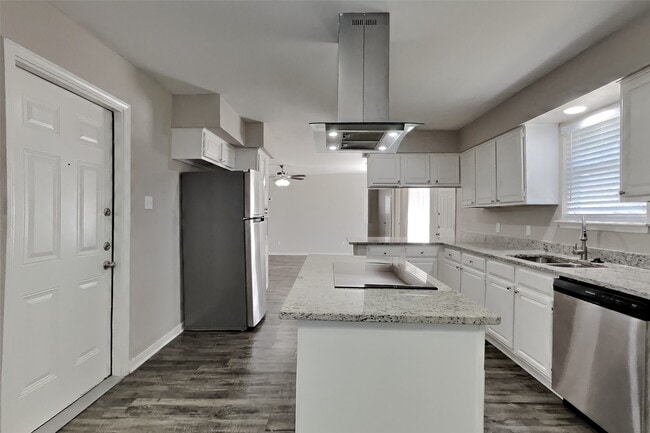 Photo - 9615 Orangevale Dr