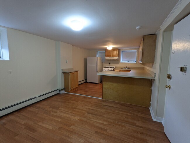 Photo - 23 Brighton Ave Unit B