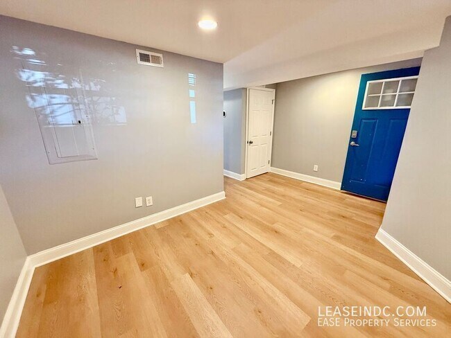 Photo - 3119 11th St NW Unit #B