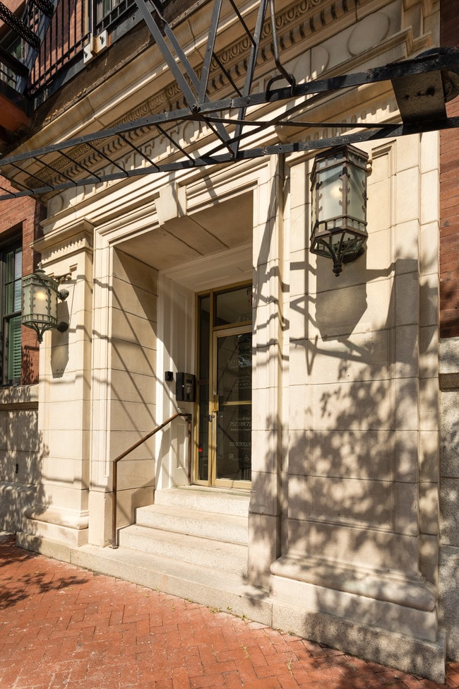 Photo - (Transitioned)Botetourt