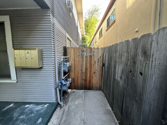 Photo - SAC T-2612-2614 Unit 2613 Q ST