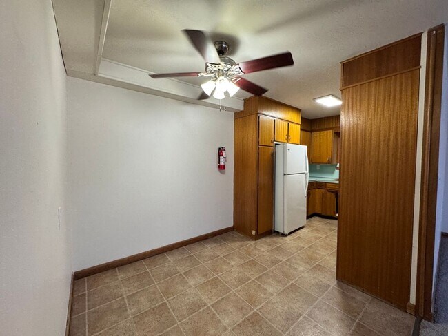 Photo - Embassy Apartments