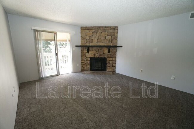 Photo - 4400 S Quebec St