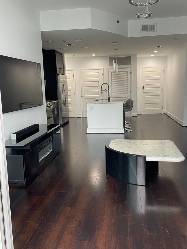 Photo - 1080 Peachtree St NE Unit 2215