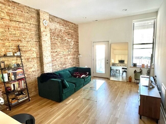Photo - 1842 S Blue Island Ave Unit 2R
