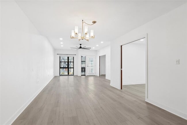 Photo - 1812 West Ave Unit 306