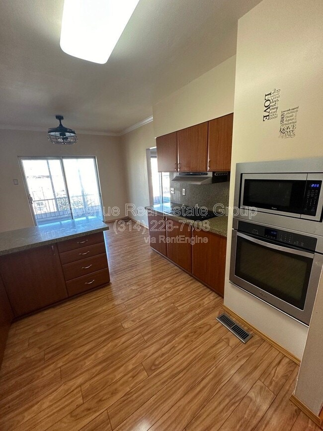 Photo - 10361 Corbeil Dr Unit Apt D
