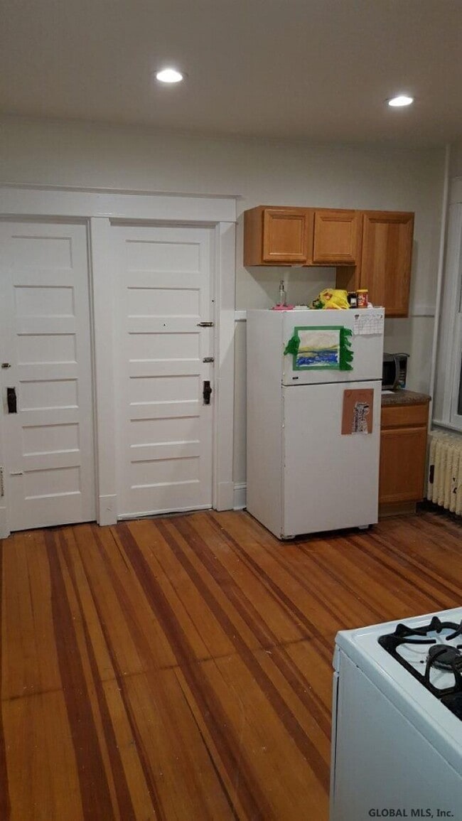 Photo - 807 Myrtle Ave