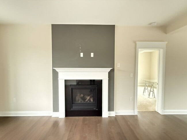 Photo - 584 Westlake Dr